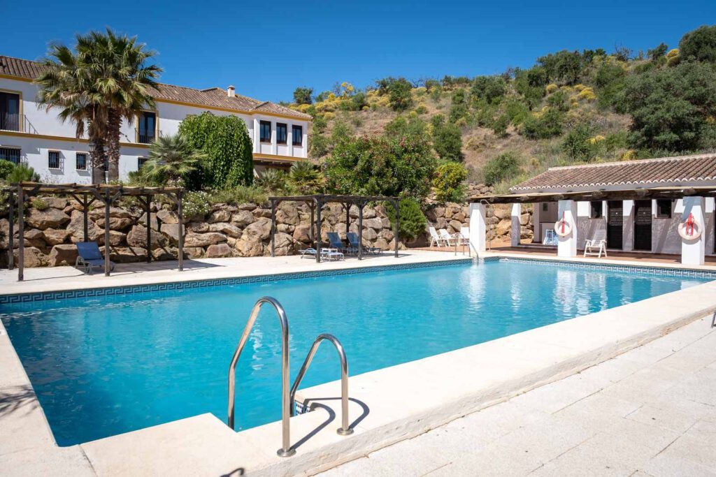 Enjoy life at Cortijo Puerto el Peral