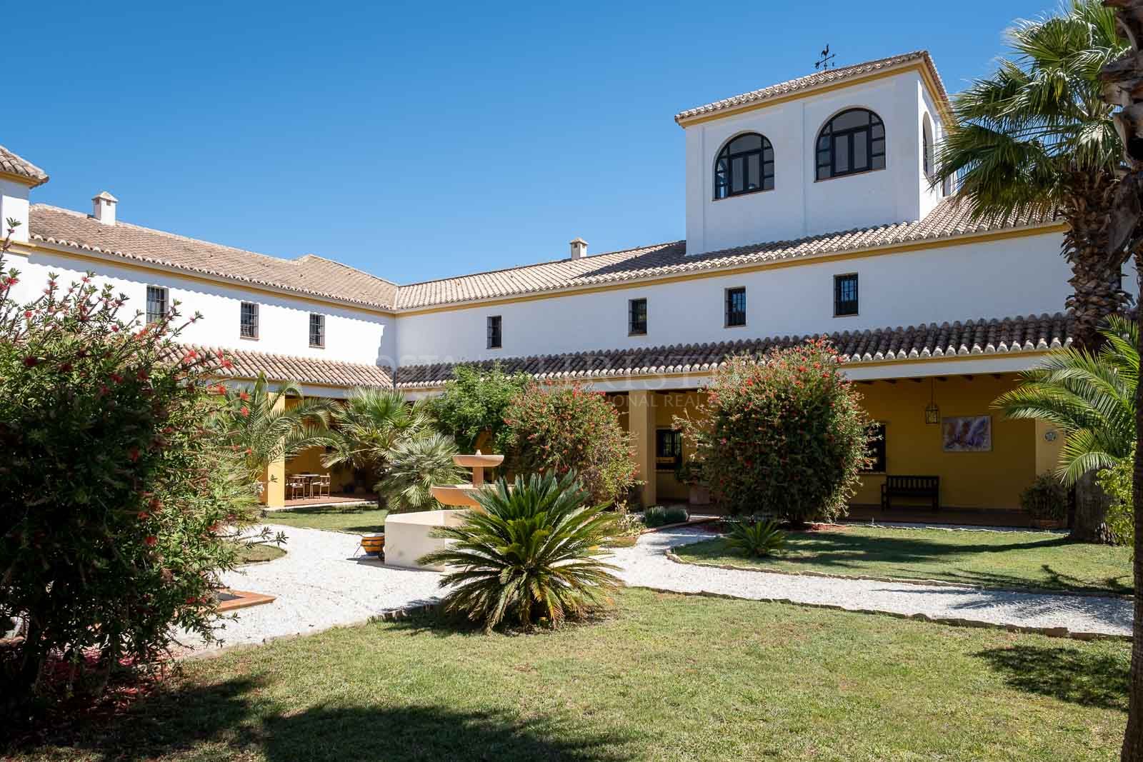 Cortijo Puerto el Peral