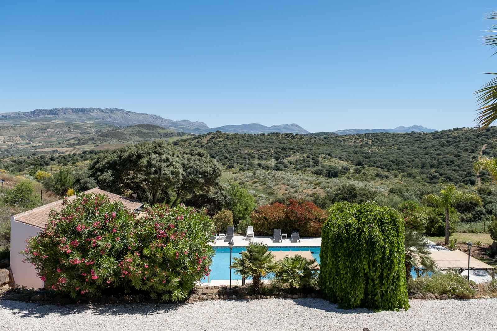 Cortijo Puerto el Peral